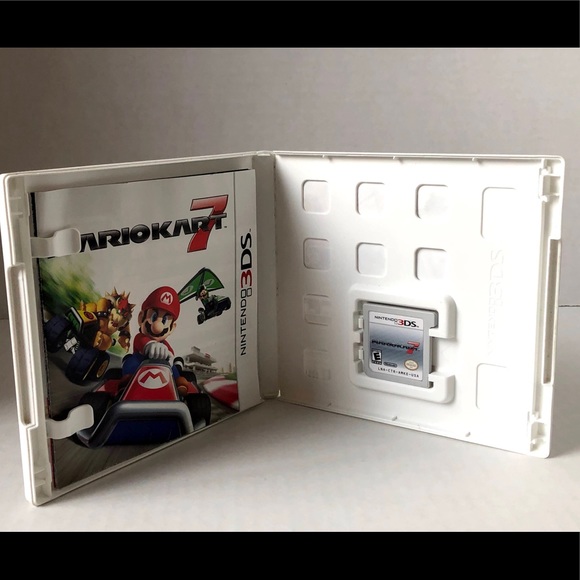 Mario Kart 7 Nintendo 3DS Video Game - Picture 5 of 7